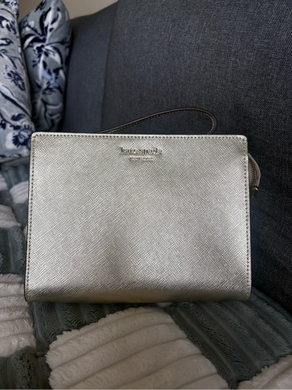 kate spade Metallic Gold clutch Bag - Picture 3 of 6